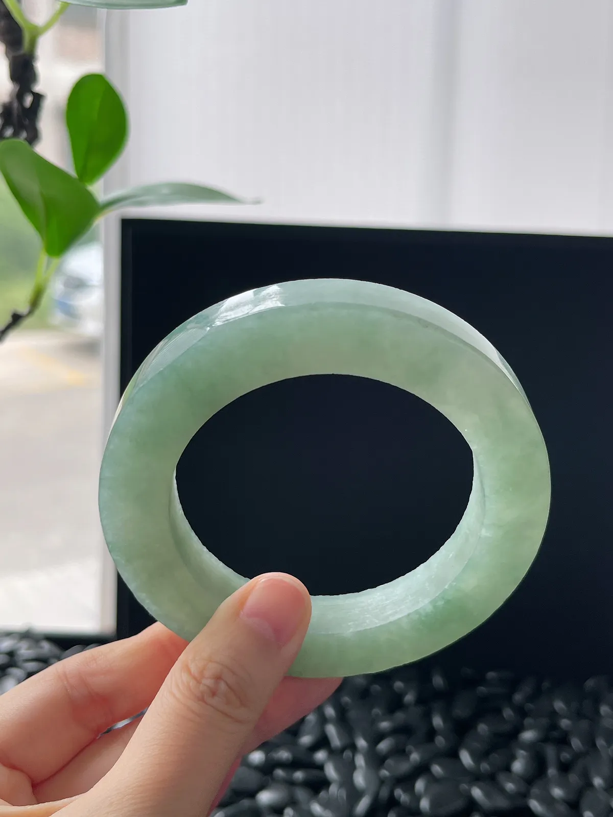 翡翠毛坯，⭕️正圈最大做64，圆条最大做60；最小做55.4