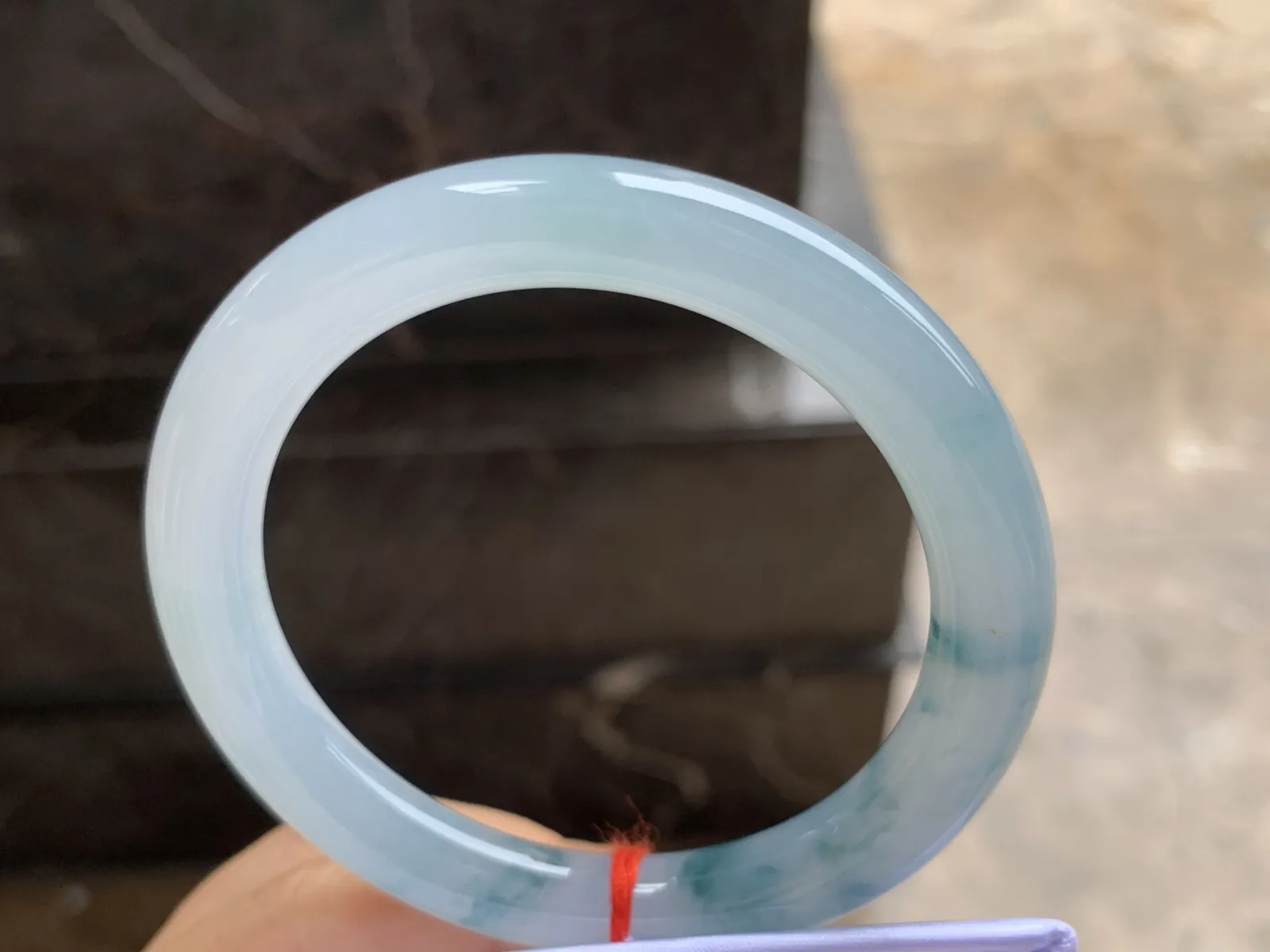 54.5-9mm
冰种飘花圆条手镯 水润蓝花 底子干净清爽