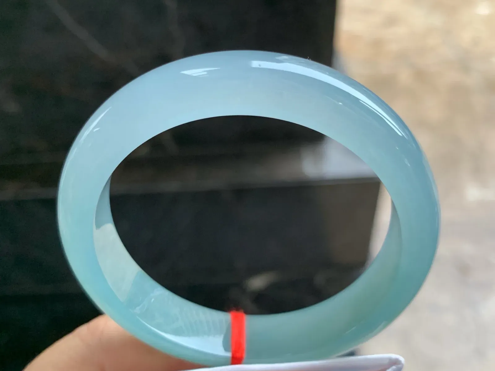 57-13-8.3mm
冰种蓝底手镯 冰透莹润 颜色漂亮