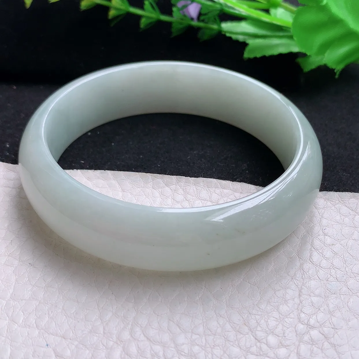 jx大圈口62.5*17*7.6轮胎镯 天然缅甸翡翠白月光大气宽边玉手镯 玉手环