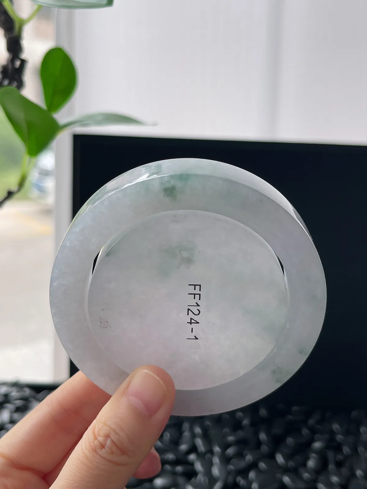 翡翠镯饼，⭕️正圈最大做58，圆条最大做54；最小做55.4