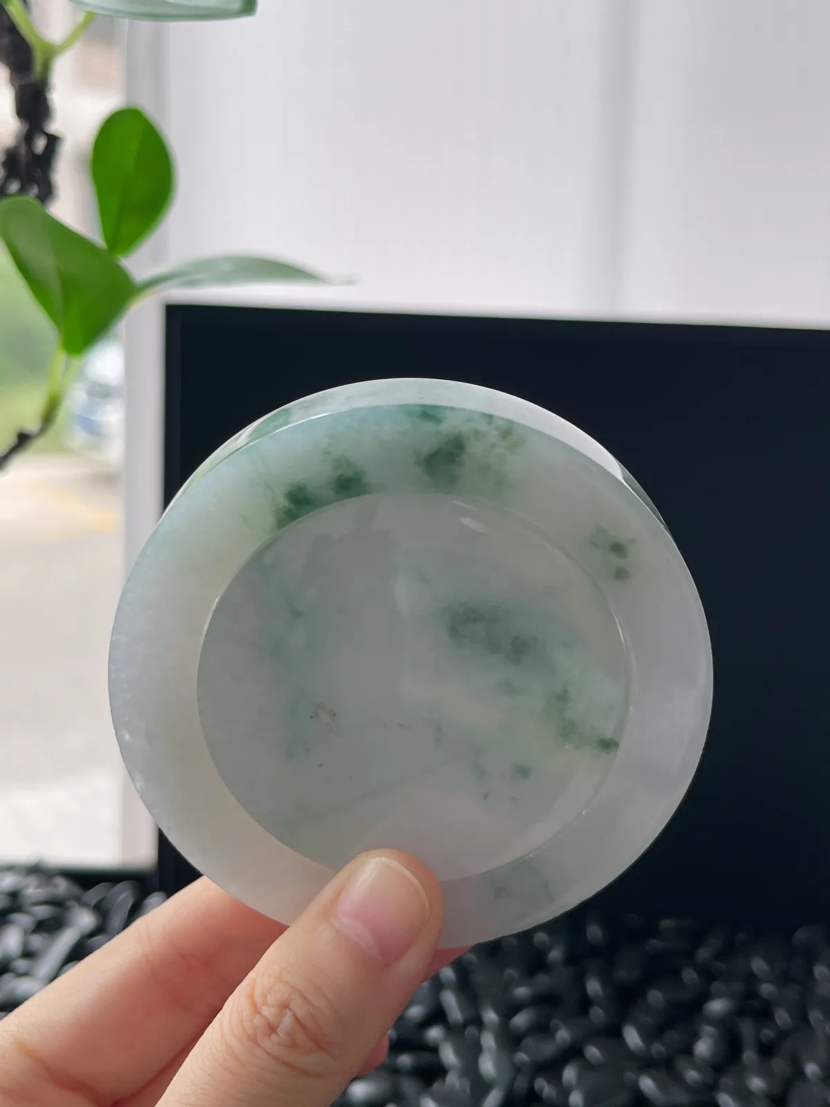 翡翠镯饼，⭕️正圈最大做56，圆条最大做52；最小做52
