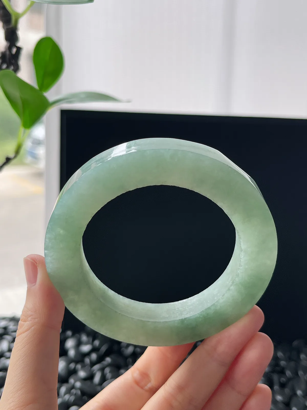翡翠毛坯，⭕️正圈最大做64，圆条最大做60；最小做55.4