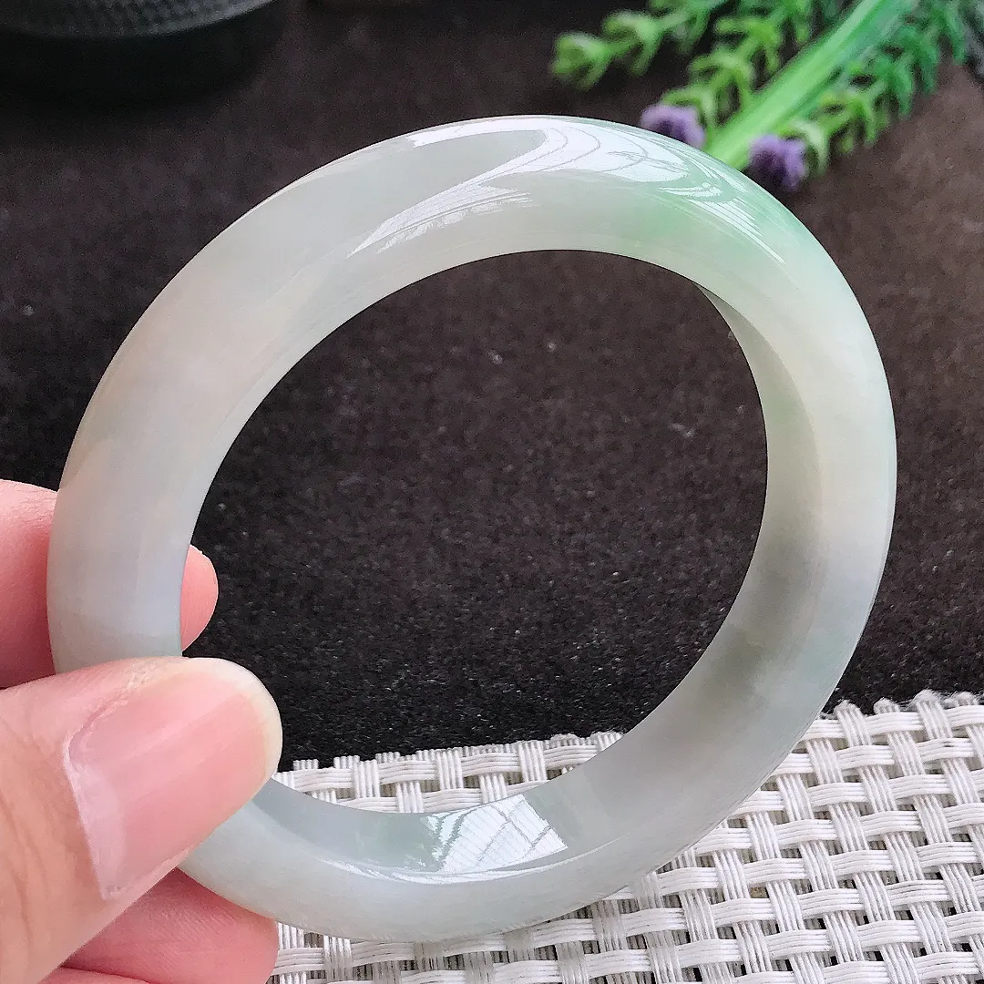自然光56/11.5/9.3老坑秀气油润手镯宽边翡翠玉镯手环