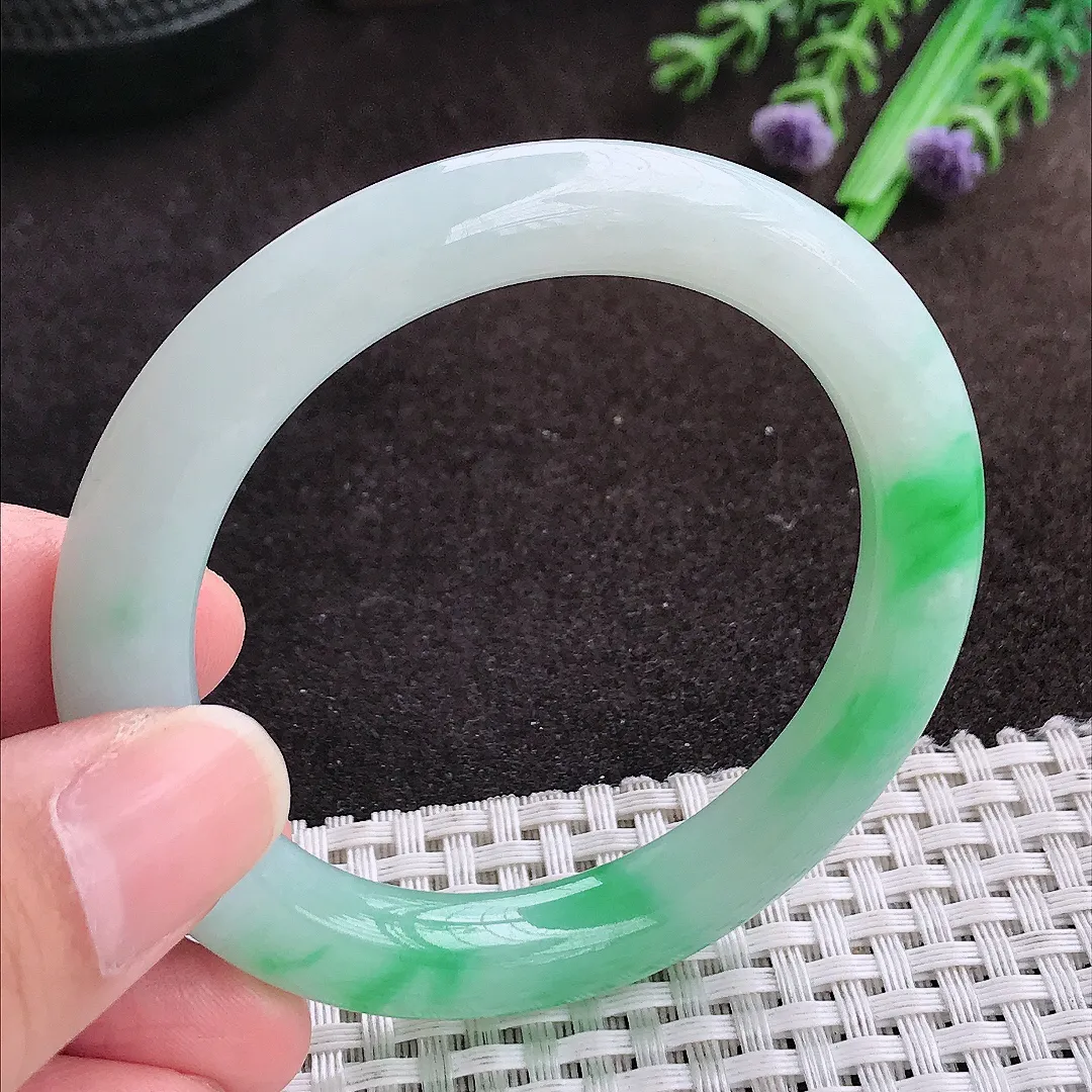 自然光51.5/8.5/9.5小圈口老坑精美冰润飘阳绿圆条手镯翡翠玉镯手环