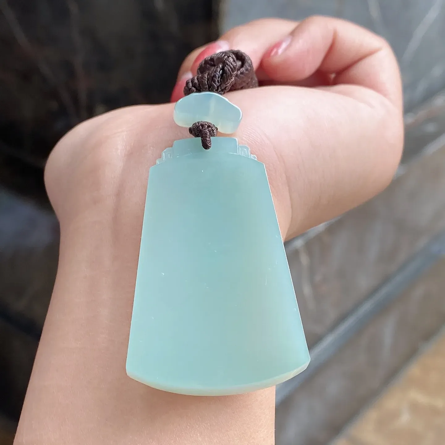 冰糯种.蓝晴无事牌吊坠 尺寸54.3-29.7-5.8毫米