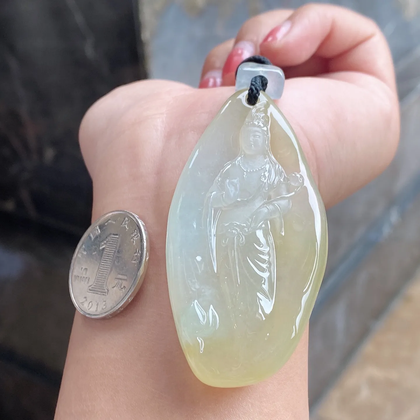 冰糯种黄翡自在观音吊坠 尺寸66.8-33.4-9.9毫米