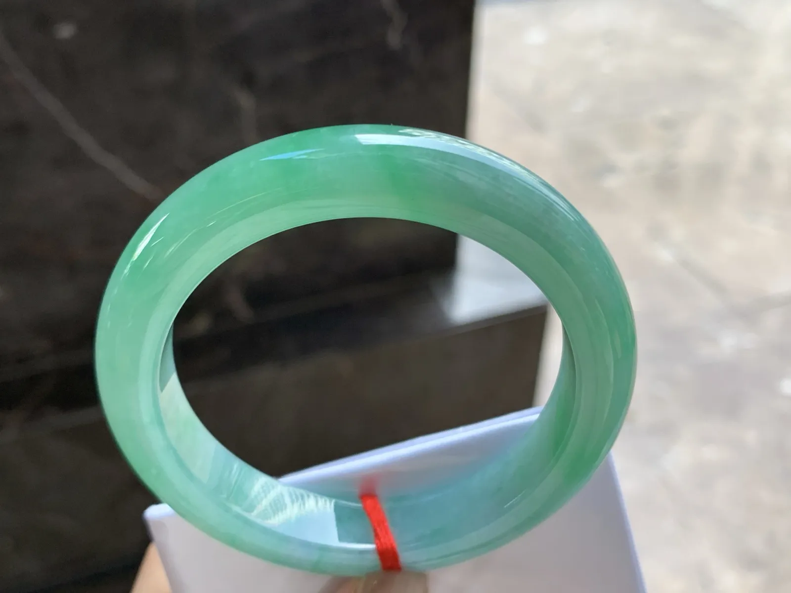 56-12.5-9.2

浓绿色手镯^_^颜色鲜艳