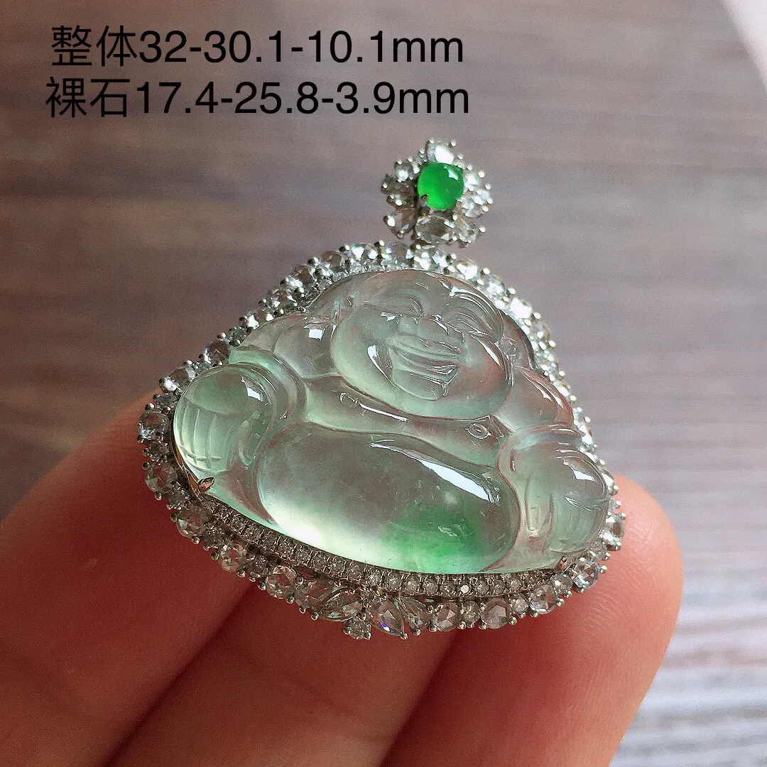 冰晴底笑佛吊坠，18k金镶嵌，冰润细腻，品相饱满，种水足 尺寸32*30.1*10.1