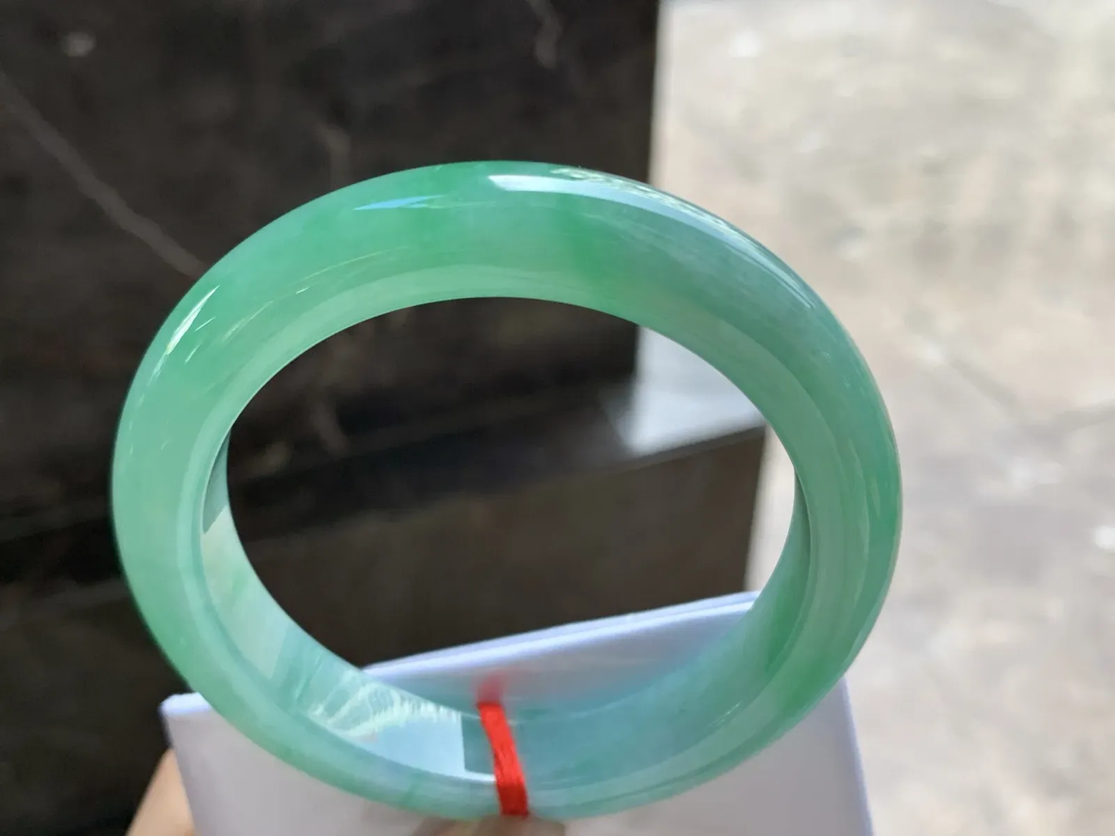 56-12.5-9.2

浓绿色手镯^_^颜色鲜艳