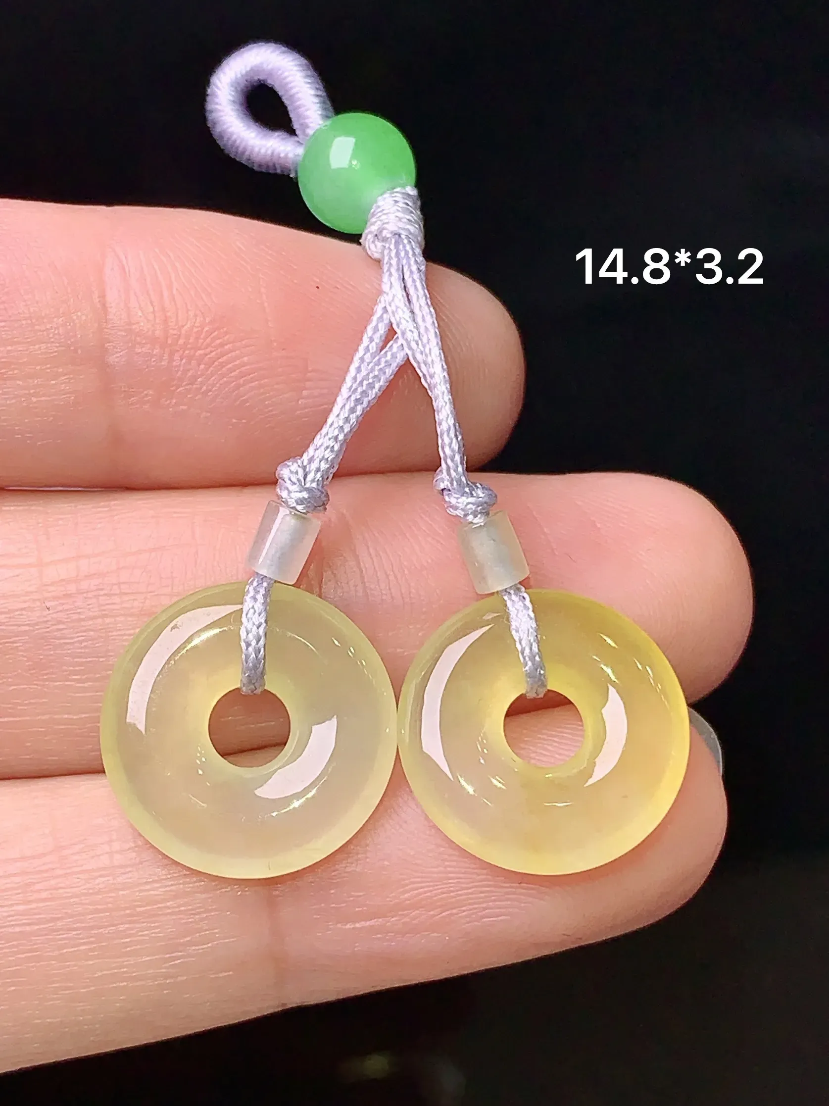 黄翡平安环一对 玉质细腻 色泽清新艳丽 整体尺寸14.8*3.2