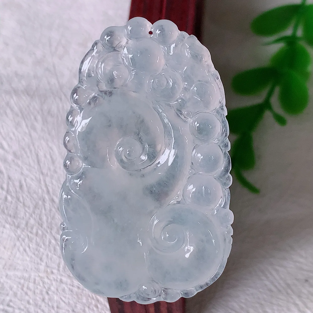 自然光实拍，冰种翡翠如意吊坠，翡翠如意，上身效果非常美，饱满大气，工艺美，万事如意，如意一生 #01.22