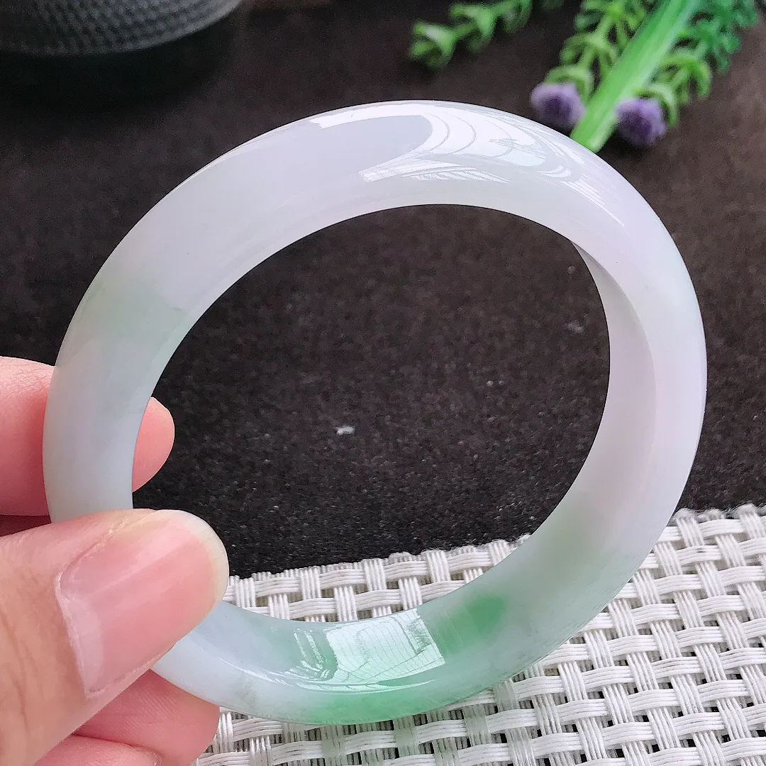 自然光55.8/13.3/8.2老坑冰润起胶飘绿手镯宽边翡翠玉镯手环