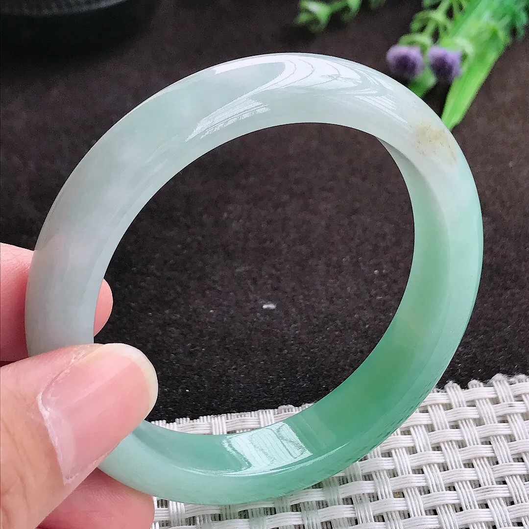 自然光55/12.1/8.1老坑冰胶水灵飘阳绿手镯宽边翡翠玉镯手环