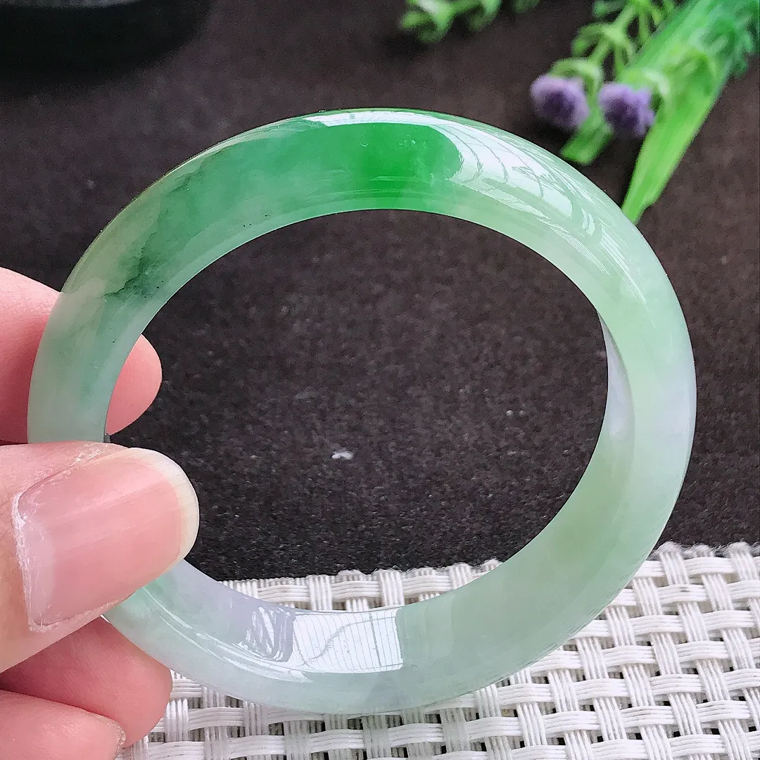 自然光50.5/13/7.4老坑冰胶果冻飘阳绿小圈口手镯宽边翡翠玉镯手环