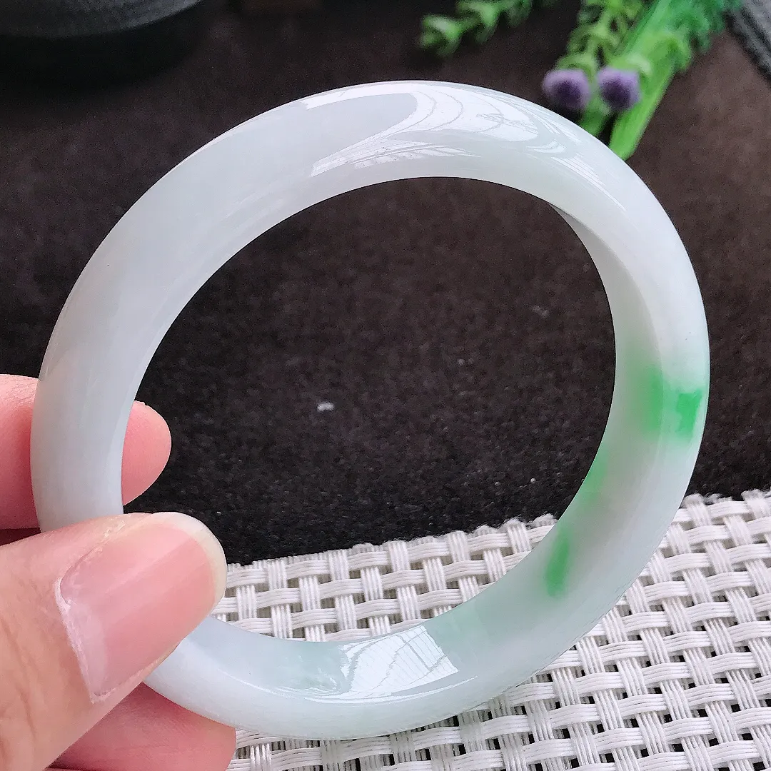 自然光59.8/12.8/8.3老坑精美温润飘阳绿手镯宽边翡翠玉镯手环