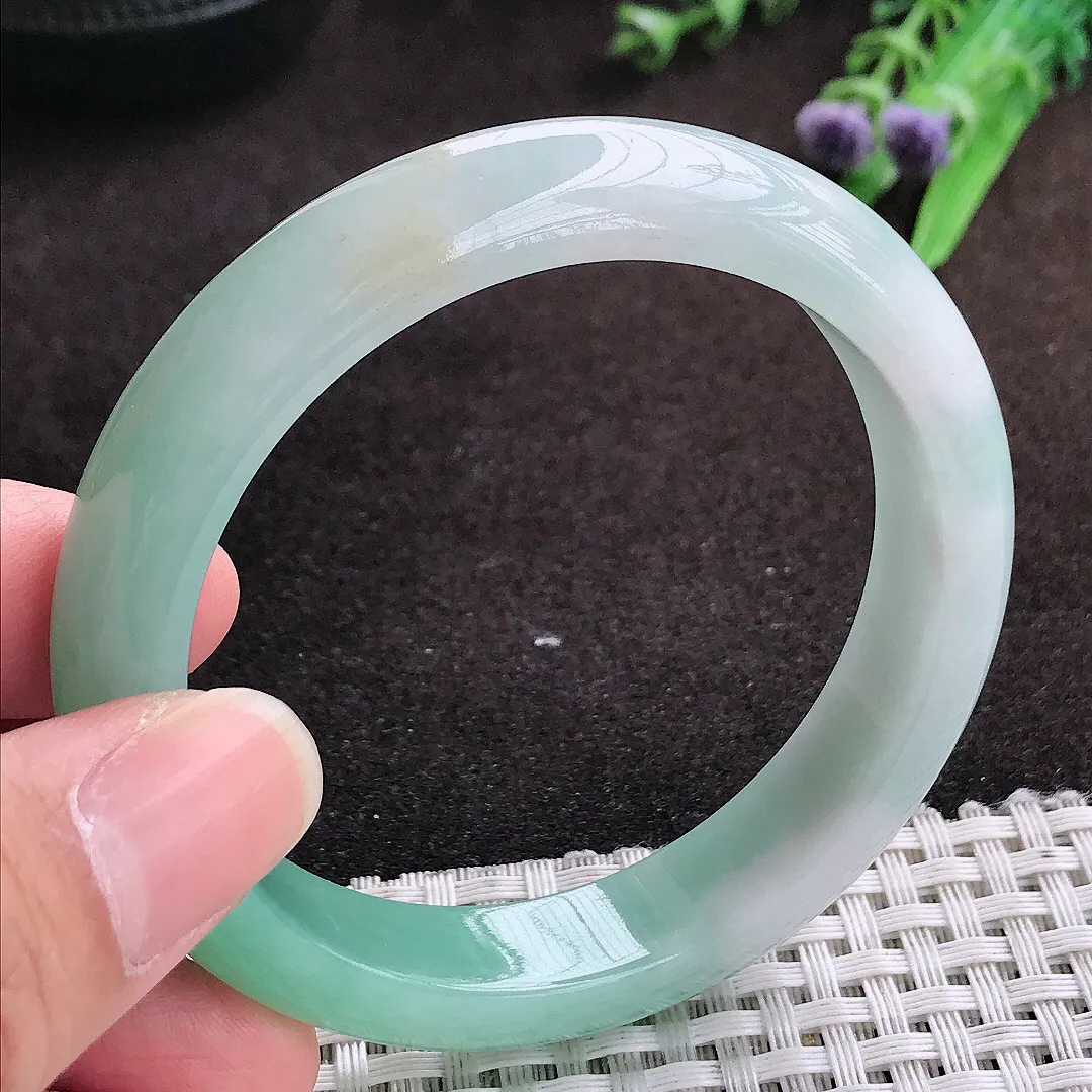 自然光55/12.1/8.1老坑冰胶水灵飘阳绿手镯宽边翡翠玉镯手环