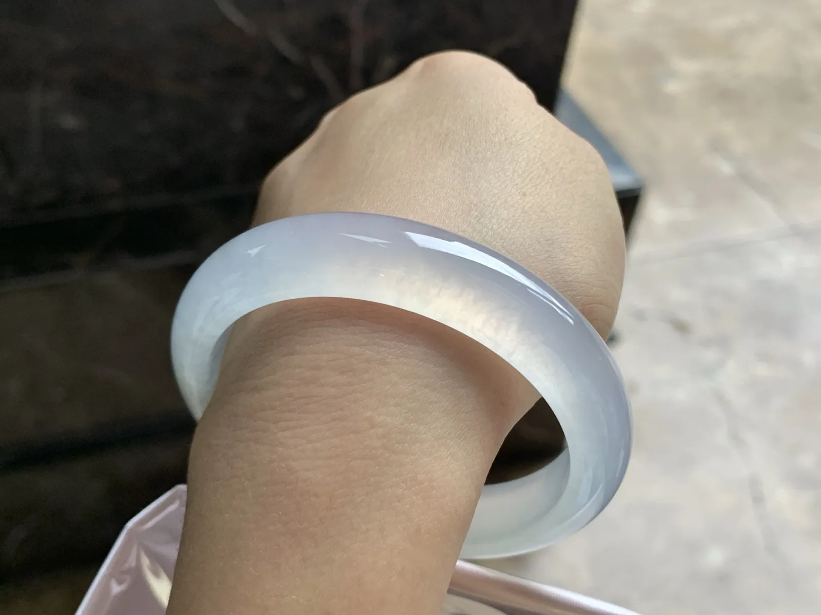 57-12.4-7.8

冰种手镯^_^荧光十足 透亮