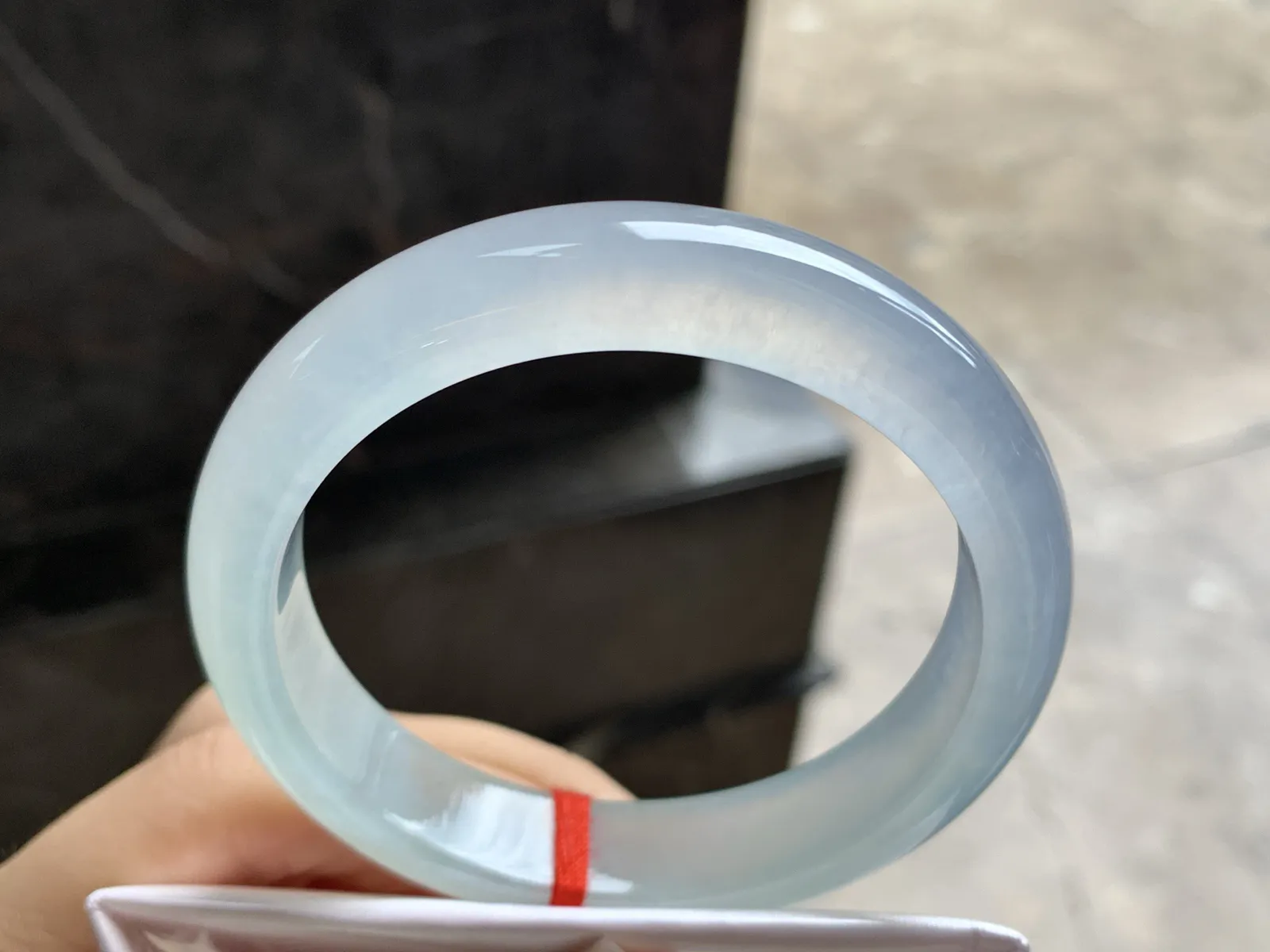 57-12.4-7.8

冰种手镯^_^荧光十足 透亮