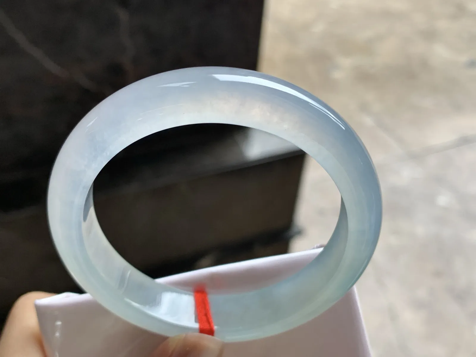 57-12.4-7.8

冰种手镯^_^荧光十足 透亮