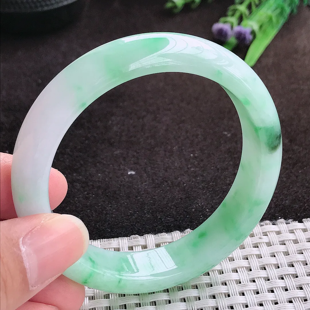 自然光56/13.3/8.2老坑精美冰润飘阳绿手镯宽边翡翠玉镯手环