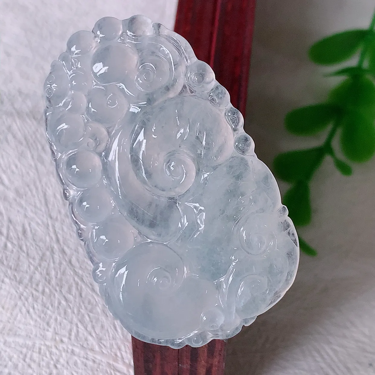 自然光实拍，冰种翡翠如意吊坠，翡翠如意，上身效果非常美，饱满大气，工艺美，万事如意，如意一生 #01.22