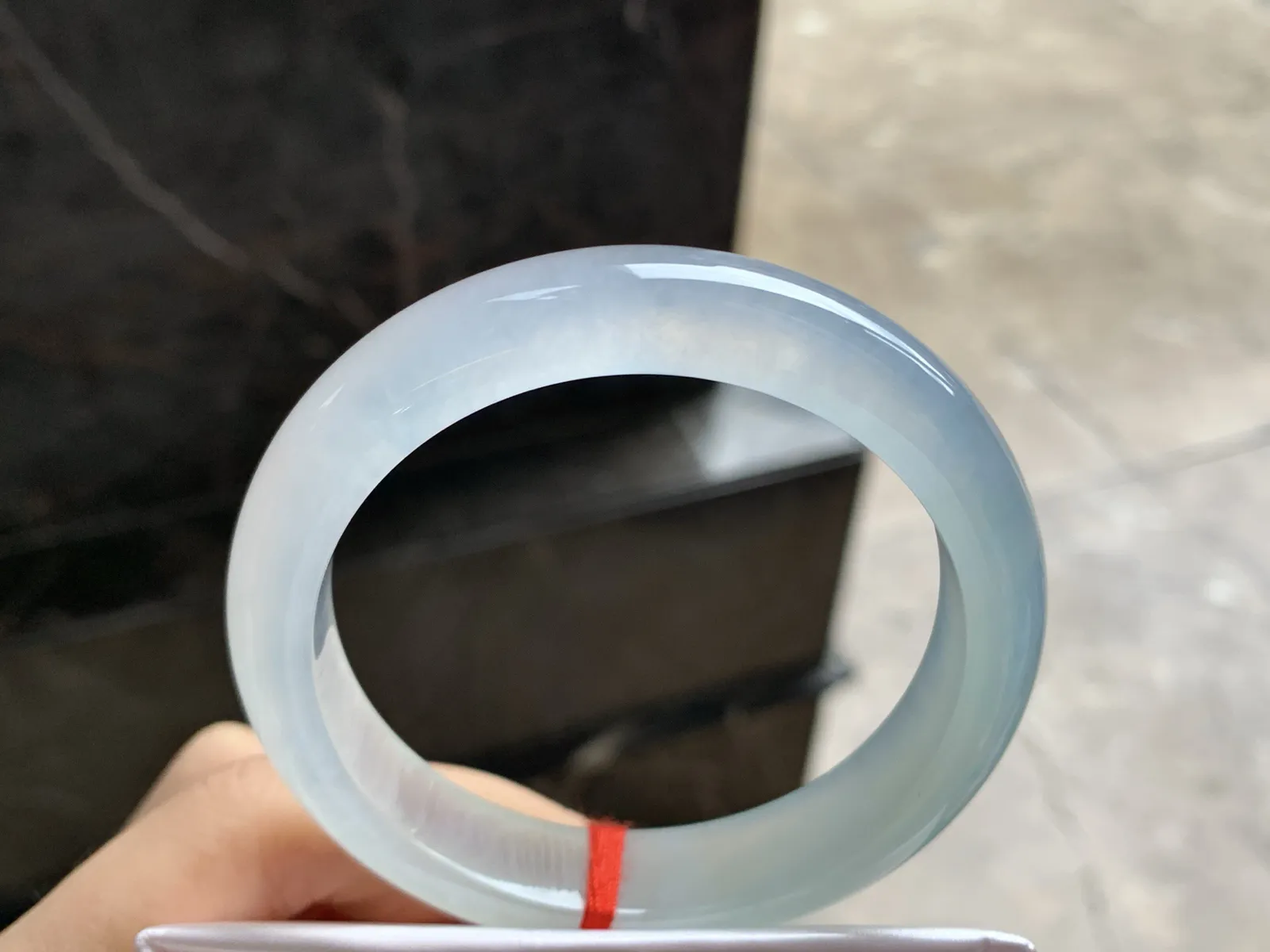 57-12.4-7.8

冰种手镯^_^荧光十足 透亮