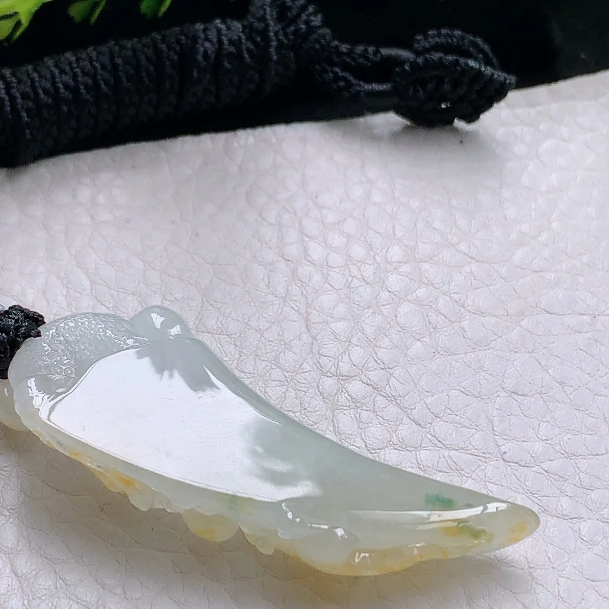 yl自然光58*25.5*10天然缅甸翡翠冰黄龙牙 龙行天下玉吊坠 玉挂件