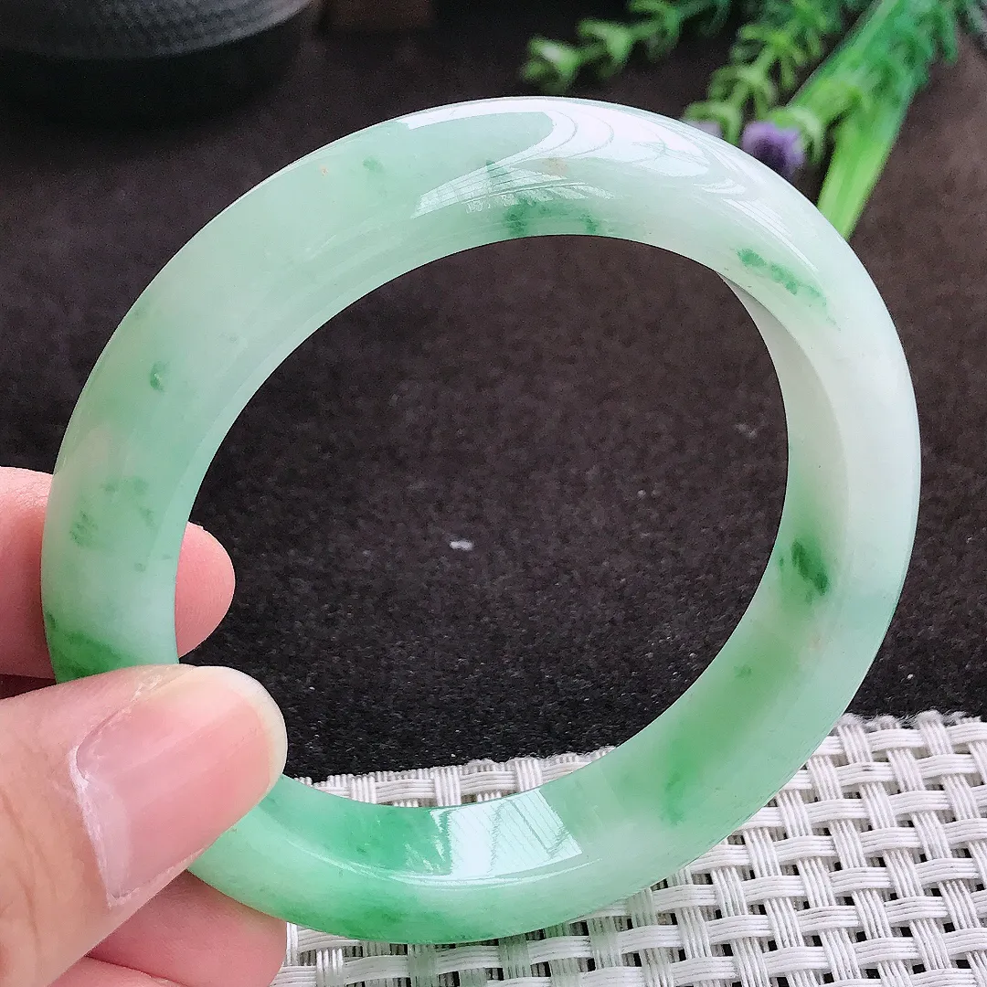 自然光58/12.8/9.2老坑精美冰润飘阳绿手镯宽边翡翠玉镯手环