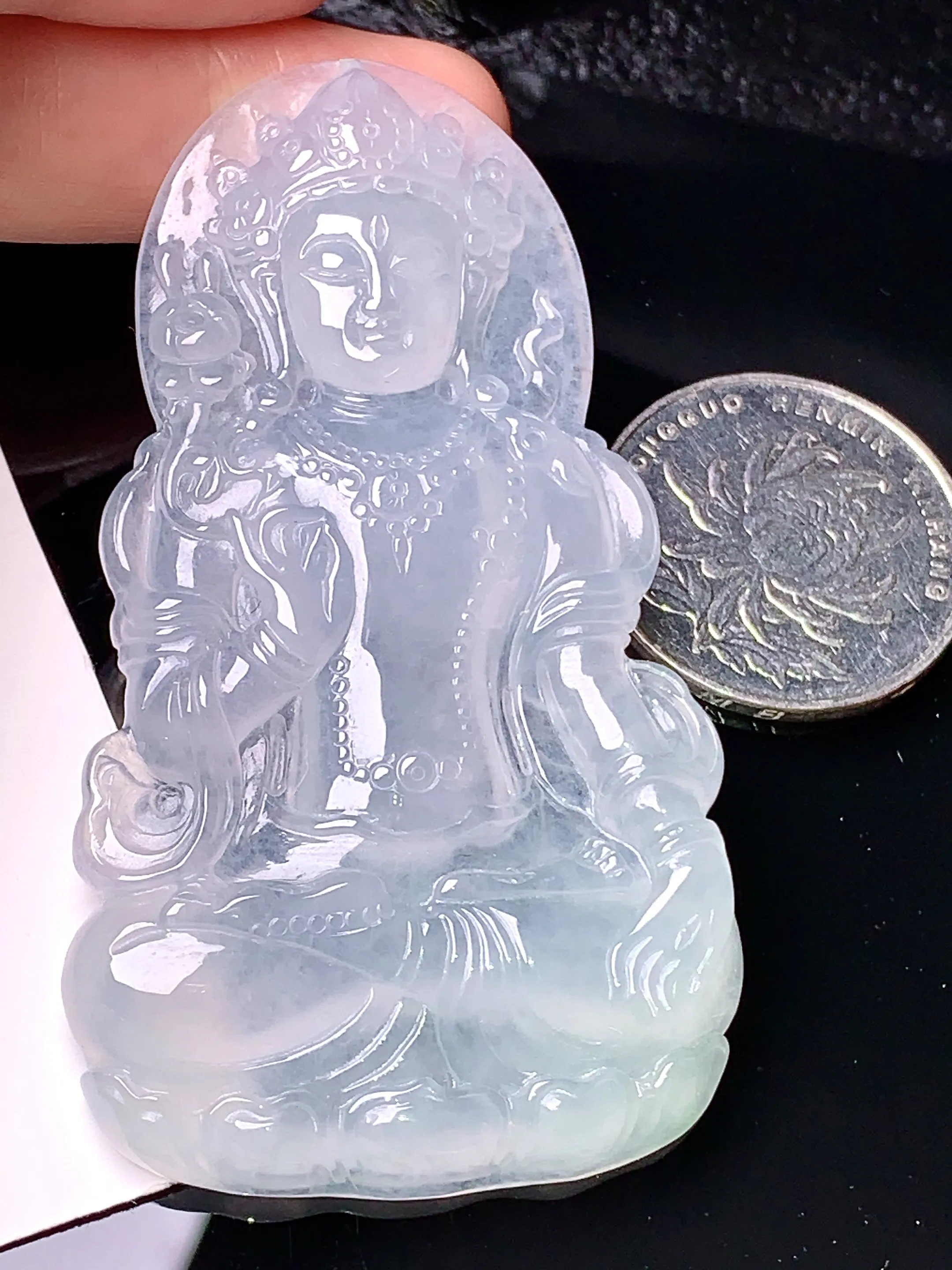 冰种度母观音菩萨吊坠 玉质细腻 色泽清新艳丽 整体尺寸69*39.2*5.8