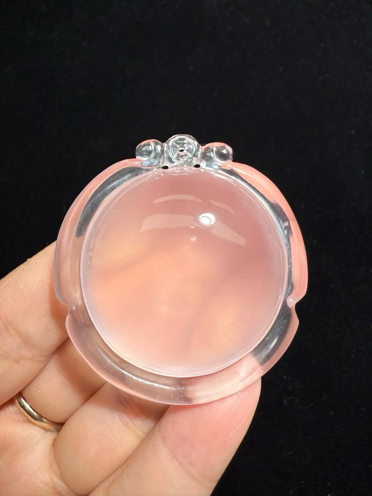 【圆牌】莫桑比克星光粉水晶吊坠，坠子尺寸：47.8*45.6*22.6mm，50.83g，饱满圆润