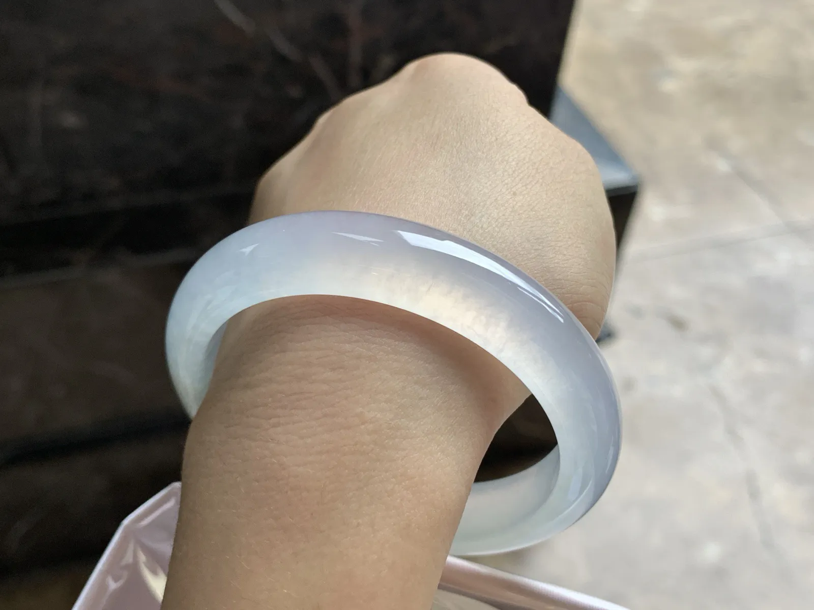 57-12.4-7.8

冰种手镯^_^荧光十足 透亮