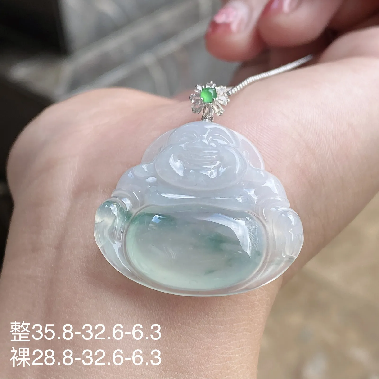 冰种飘花佛公吊坠 尺寸35.8-32.6-6.3毫米