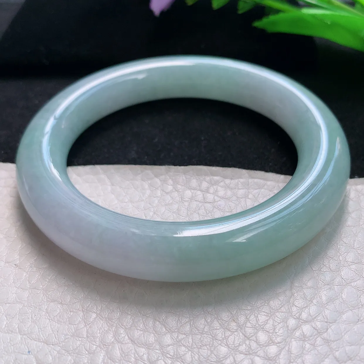 jx大圈口60.6*12.5*12.3胖圆镯 天然缅甸翡翠清新圆条珠宝玉手镯