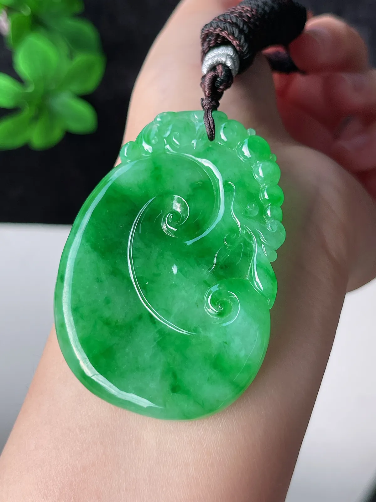 翡翠糯化种绿色如意