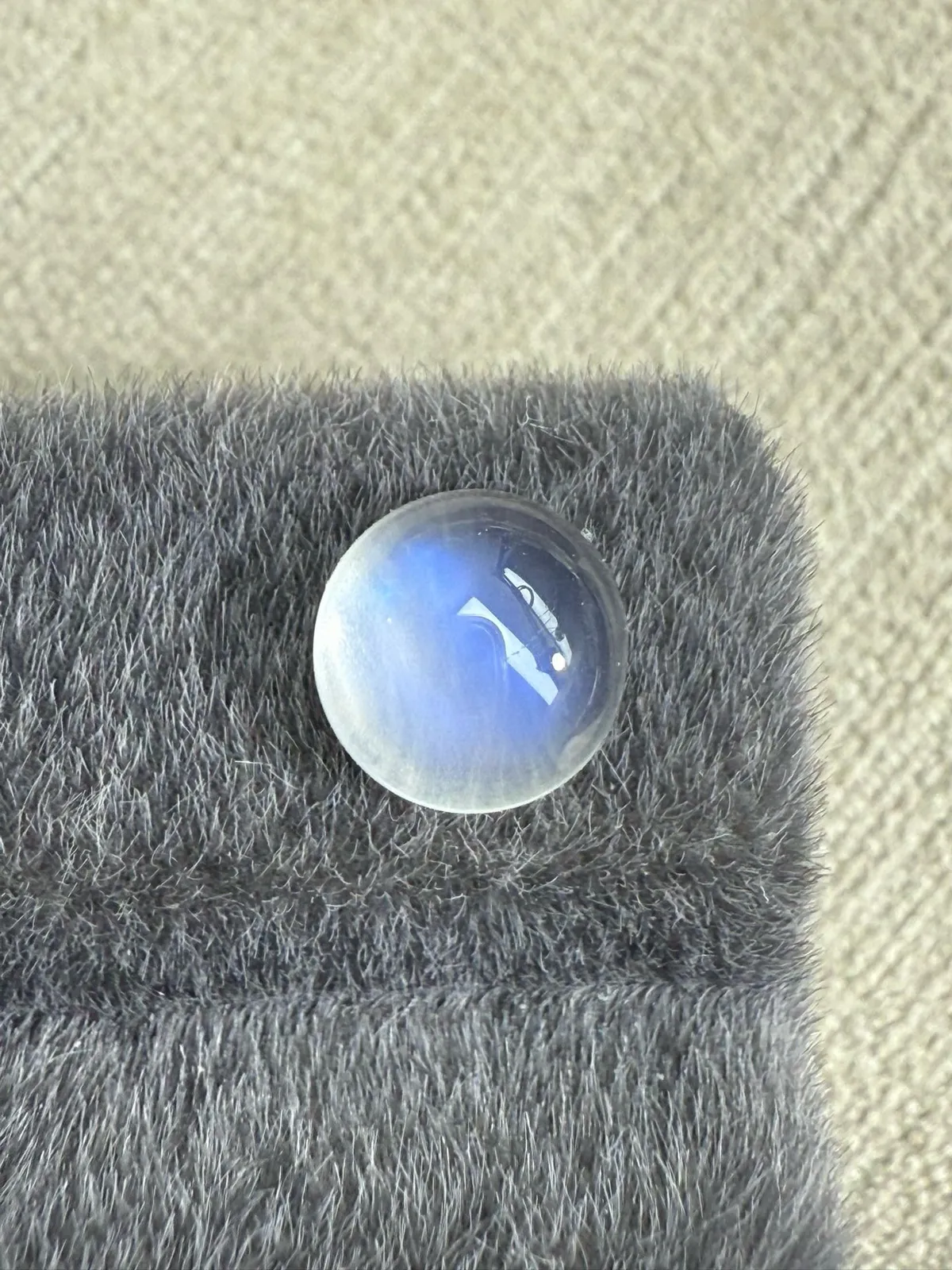 2.46ct 月光石正圆形裸石 浓郁满彩玻璃体 晶体全净 超美 很难得的品质 360度满火 8*8*4.8mm