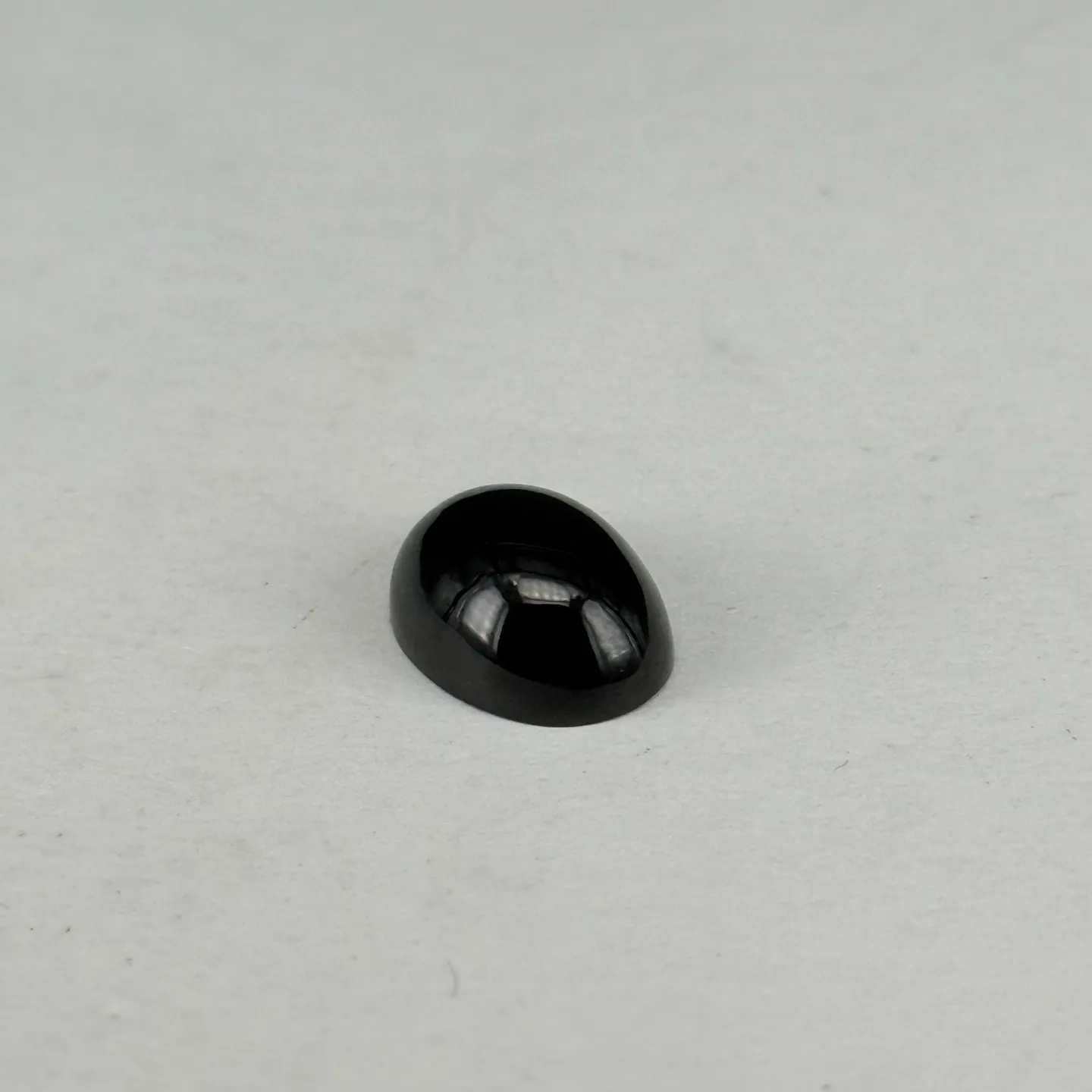 精品墨翠裸石蛋面 种好色正 黑度极好 打灯通透 油性十足 尺寸14.4