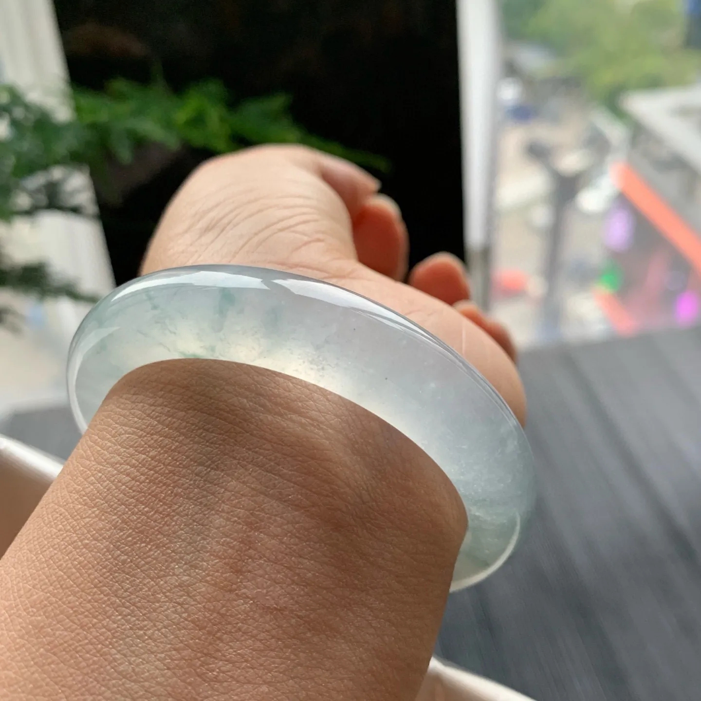 正圈冰玻飘花 无瑕 尺寸:52.5/12.3/8.4 花美 种水好️️