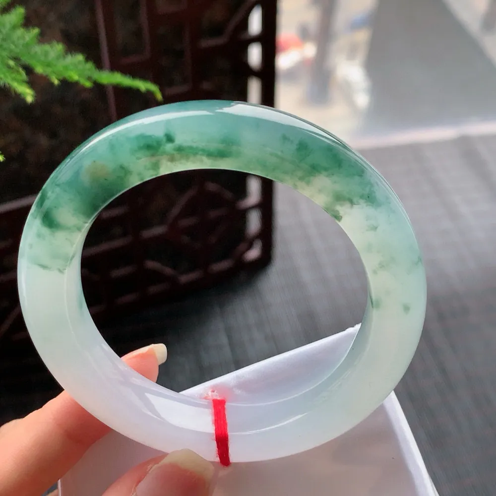 正圈高冰飘花 无瑕 尺寸:56.3/11.6 花美 胶感十足