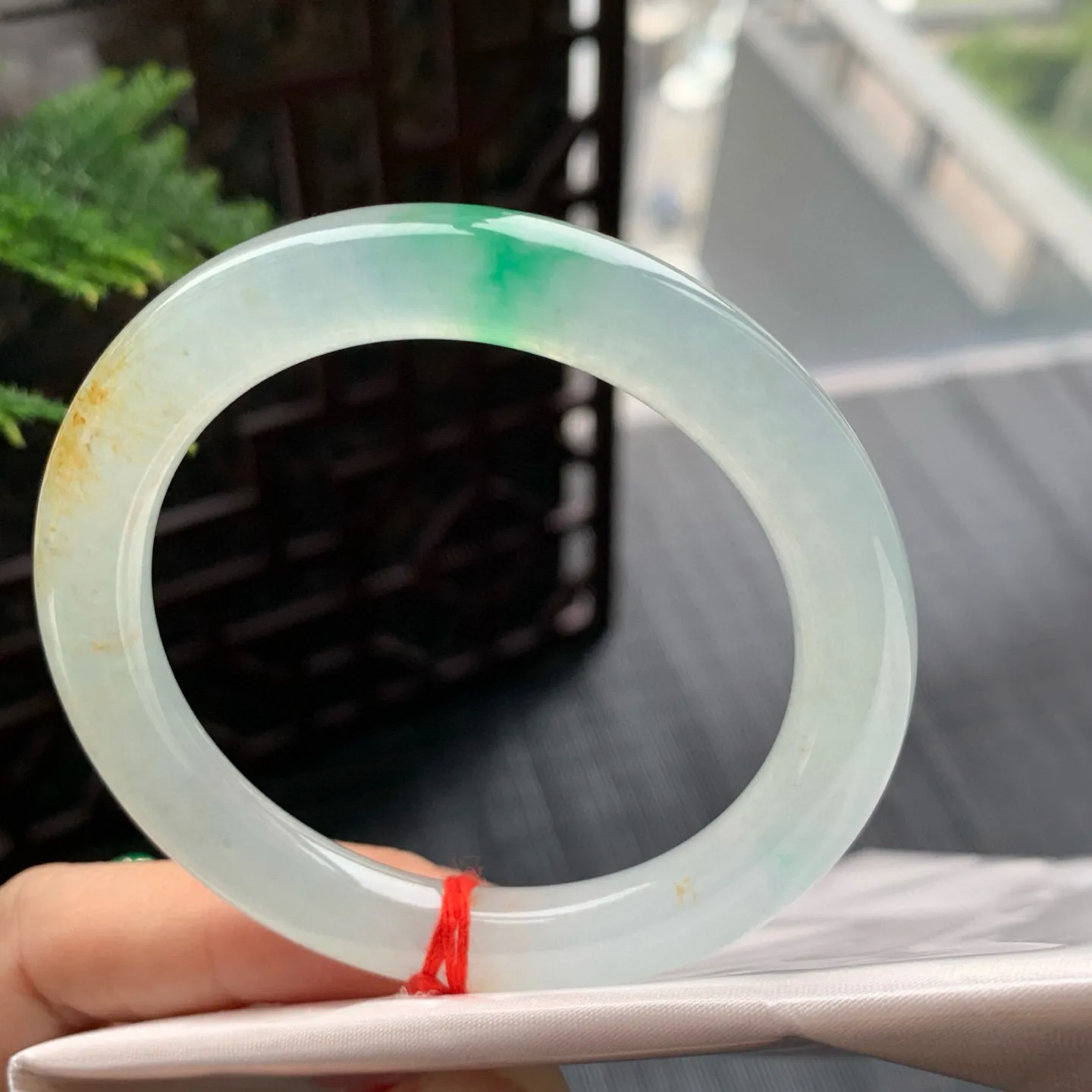 圆条冰玻黄加绿 无瑕 尺寸:52.6/9 种色俱佳