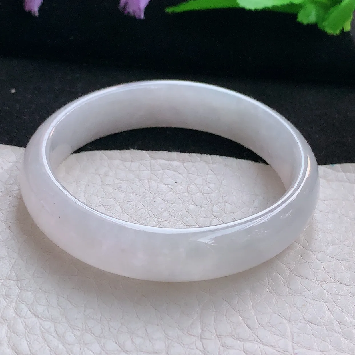 z自然光54*48.5*12.2*6.2贵妃镯 天然缅甸翡翠纯美白月光清秀蛋形玉手镯 玉手环