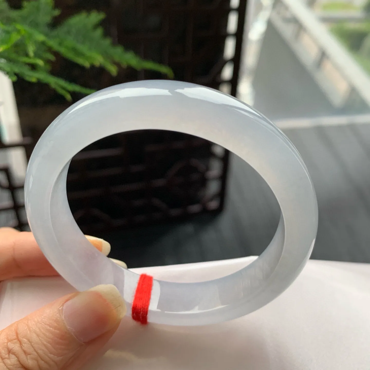 正圈高冰种 无瑕 尺寸:55.6/13.1/8.5 种水好