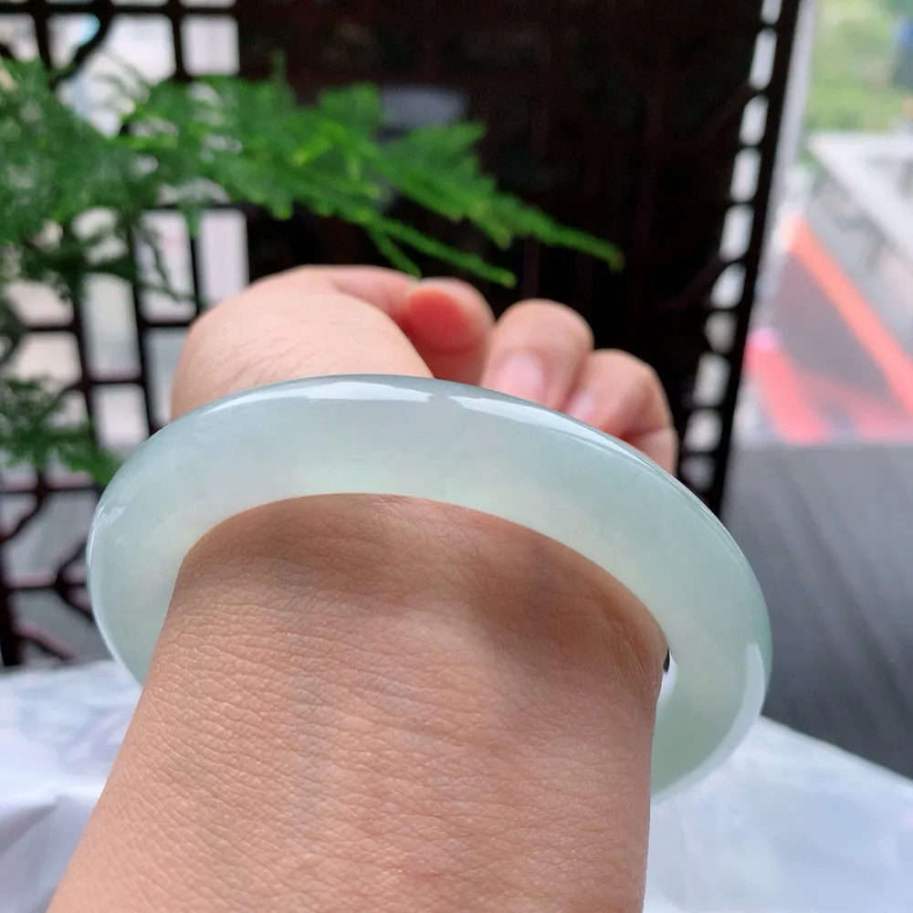 圆条高冰晴绿 无瑕 尺寸:56.6/10.8 种水好