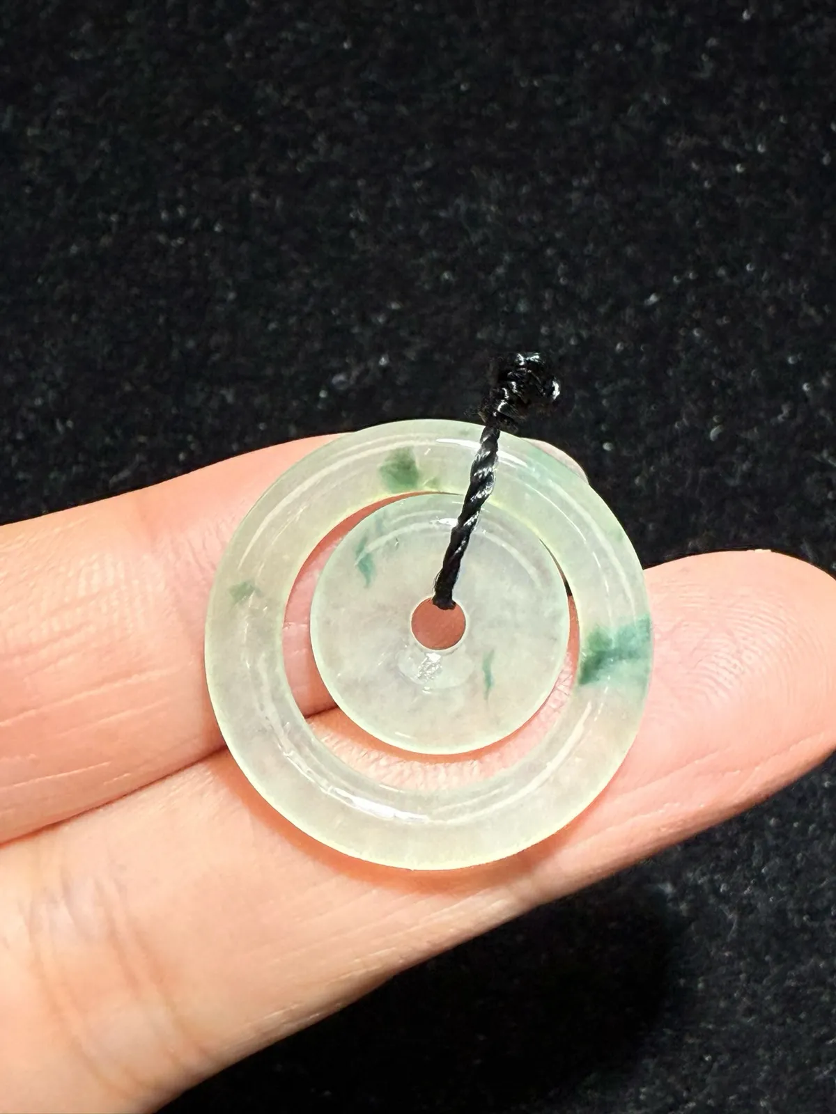翡翠a货冰种飘花母子平安扣吊坠，尺寸24.5-3.2，重量:3.7g