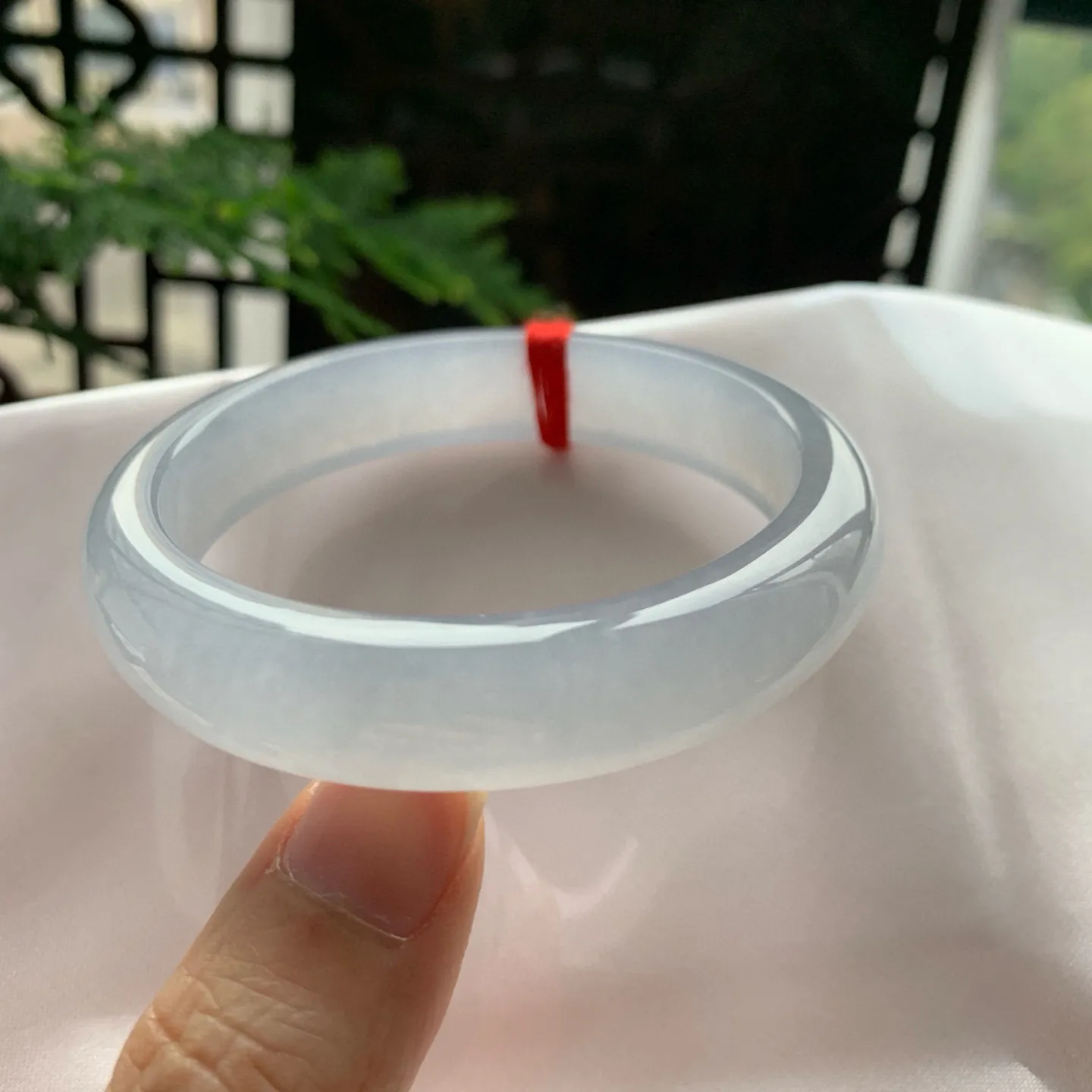 正圈高冰种 无瑕 尺寸:55.6/13.1/8.5 种水好