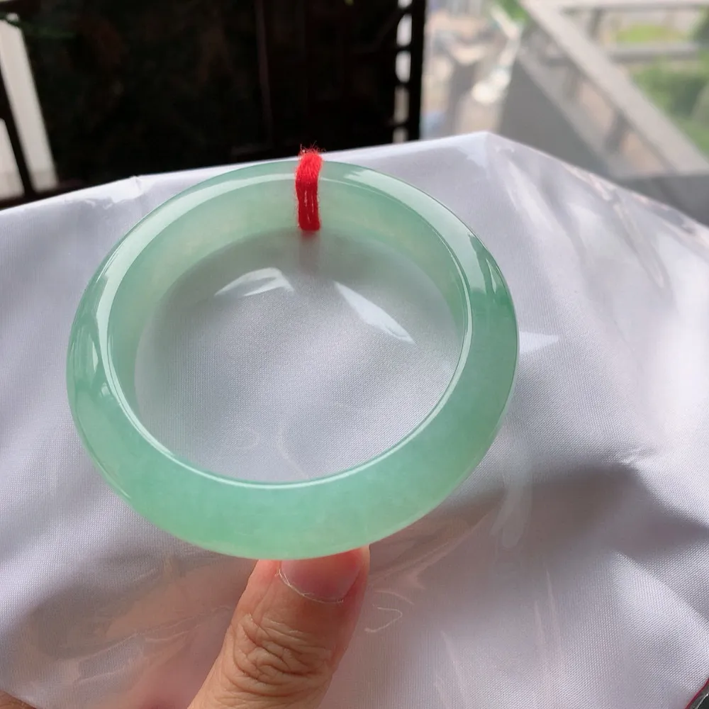 正圈高冰绿 无瑕 尺寸:56.3/12.1/9.4 种色俱佳