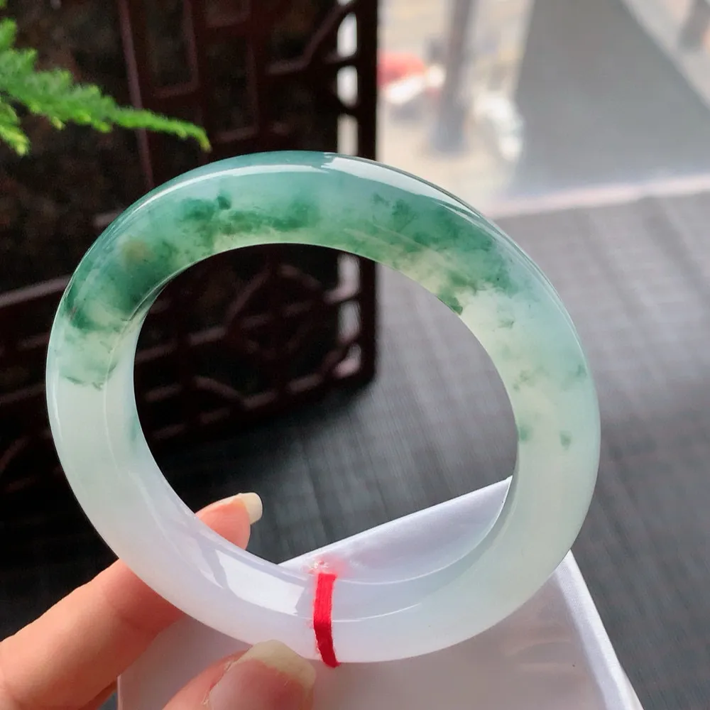 正圈高冰飘花 无瑕 尺寸:56.3/11.6 花美 胶感十足