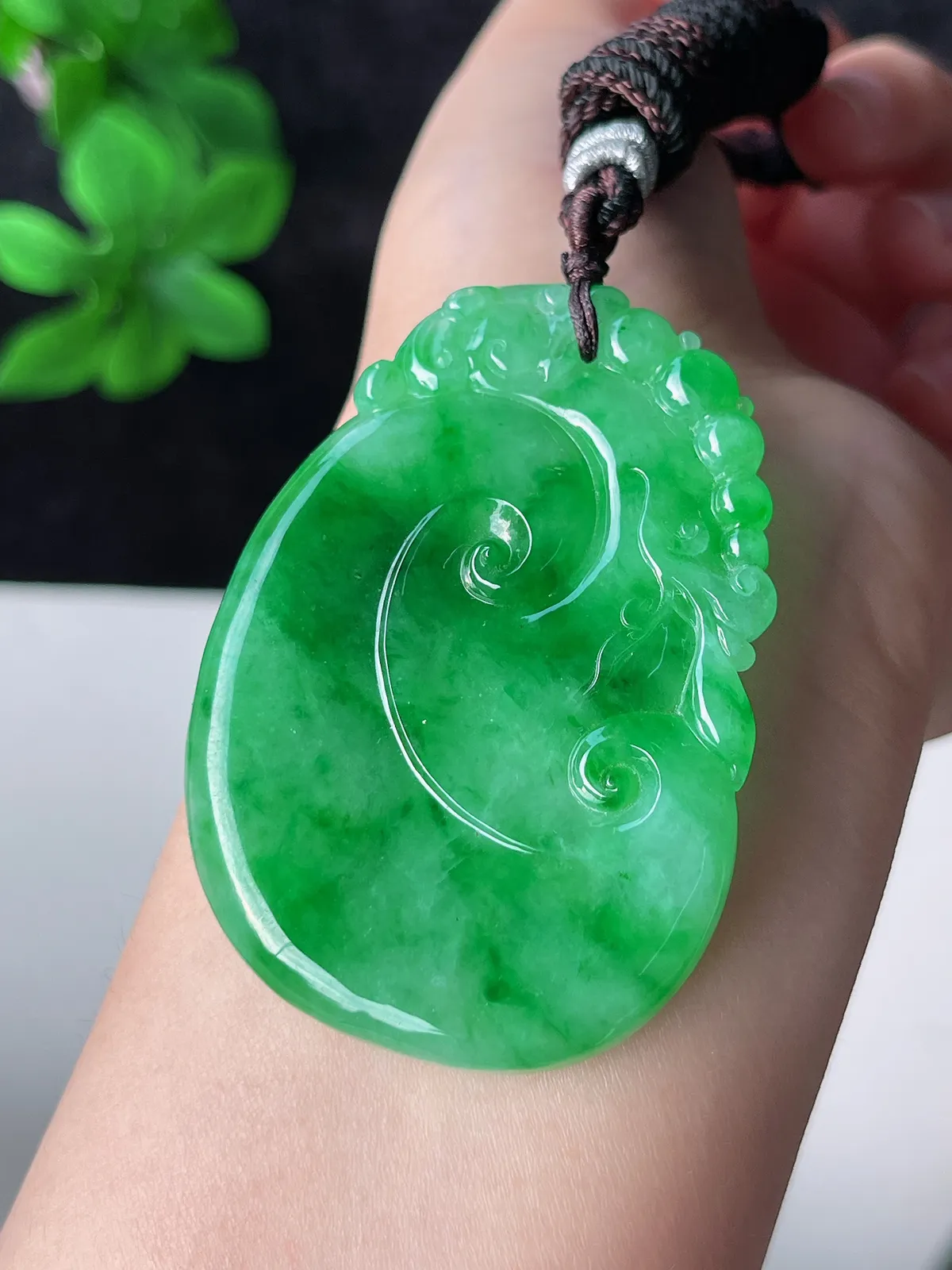 翡翠糯化种绿色如意