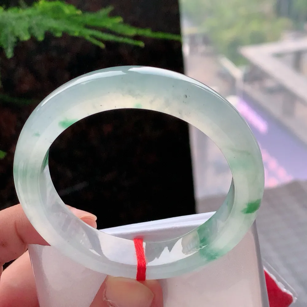正圈高冰飘花 天然棉根 尺寸:53.6/12.6/8.3 花美 种水好🥰🥰