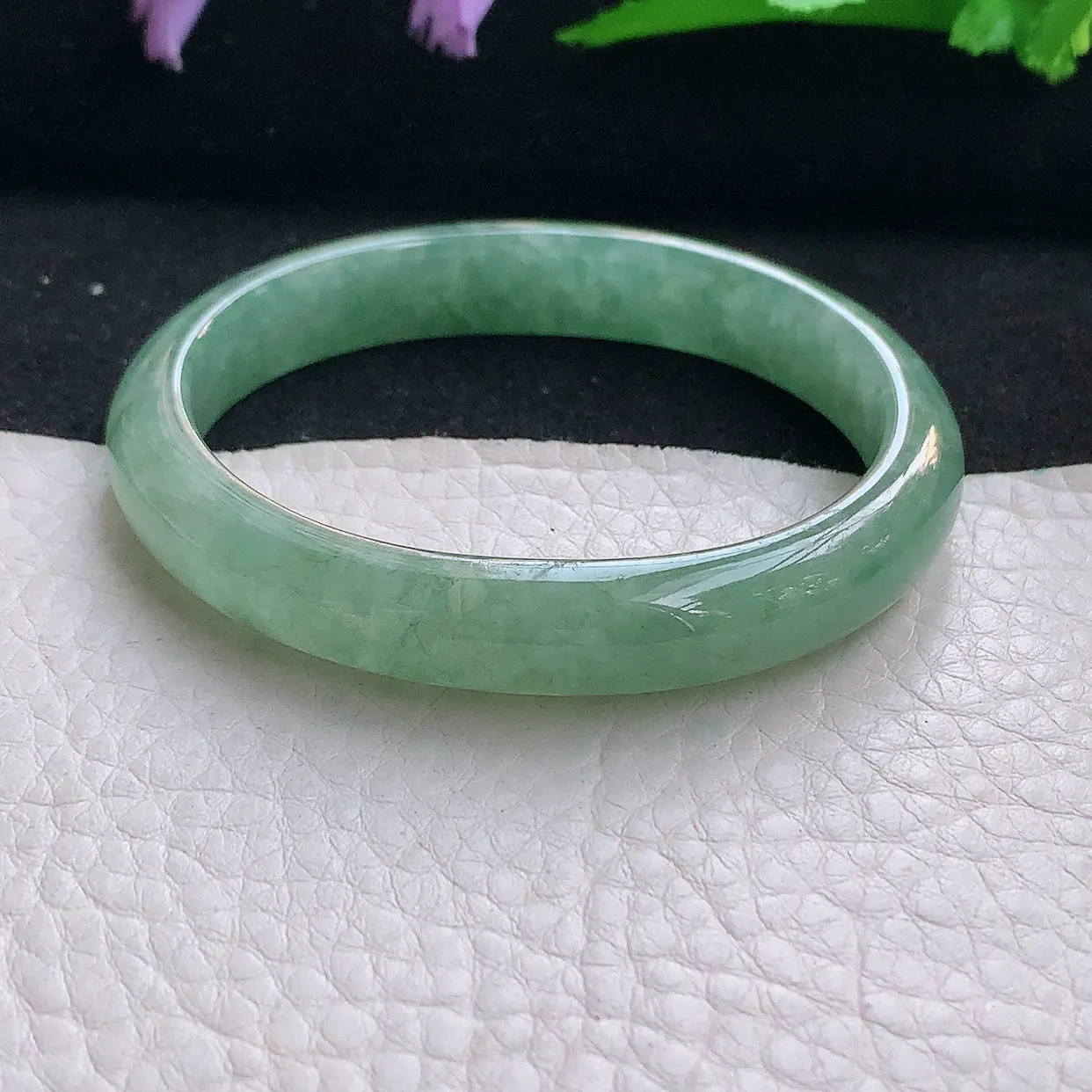 z小圈口52*45.8*9.6*6.5贵妃镯 天然缅甸翡翠满绿手镯椭圆玉镯子女款